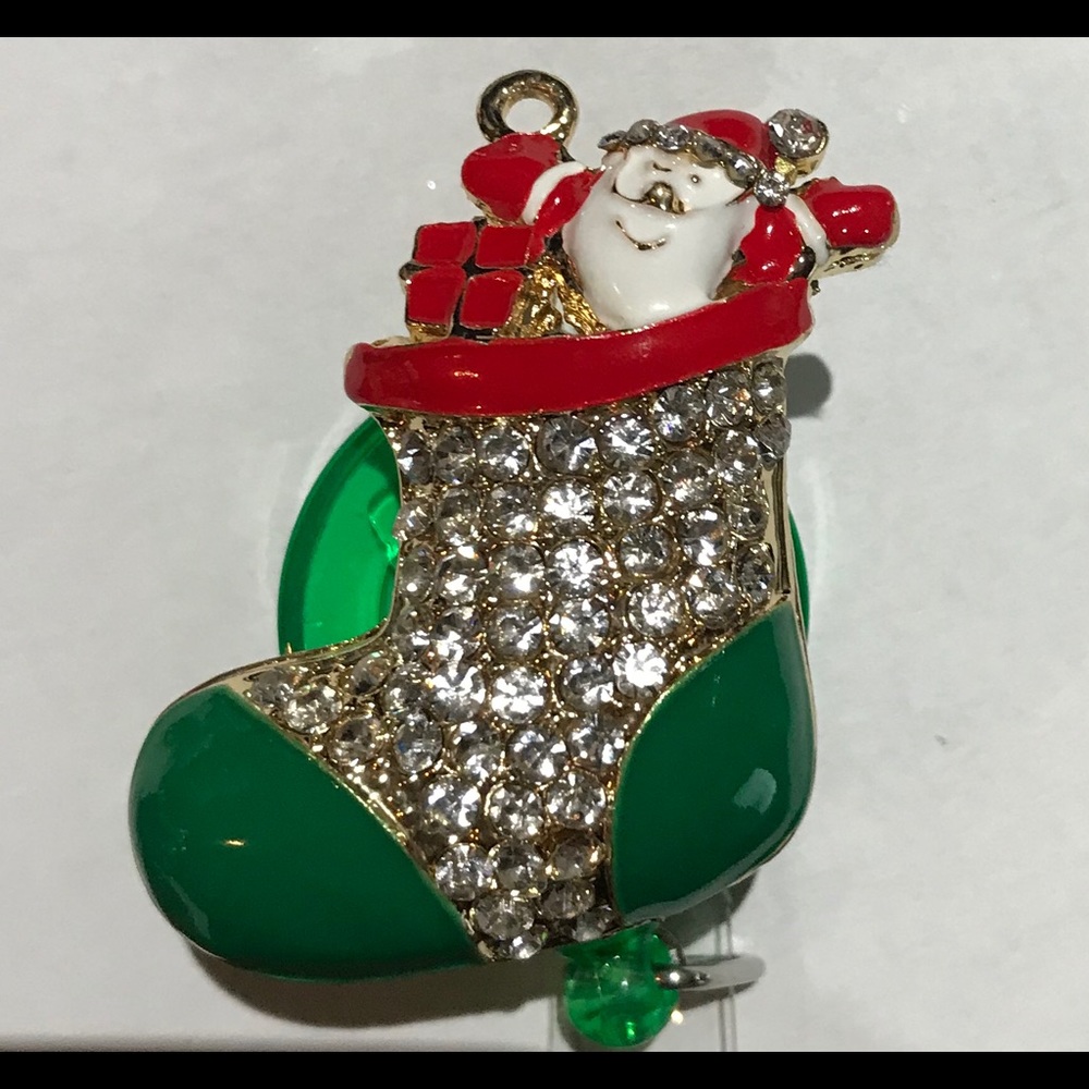 Rhinestone enamel stocking badge reel
